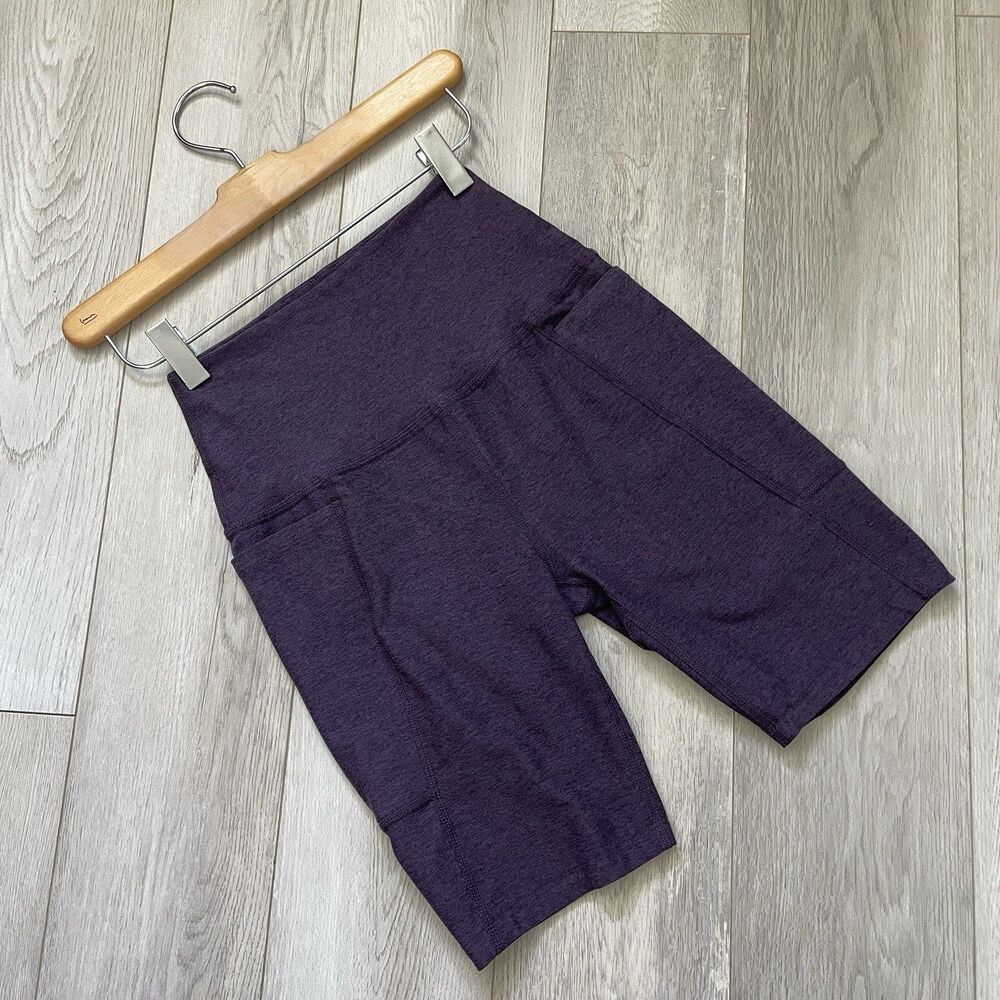 Beyond Yoga Shorts pockets 7" workout womens Purple (small) activewear outdoor